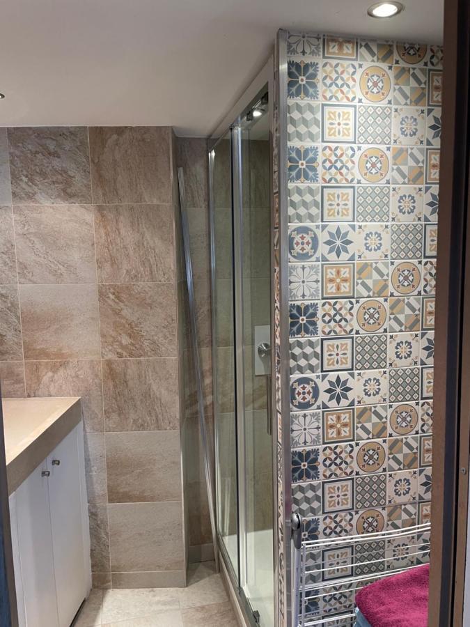 Superbe Appartement Loft Vieil Antibes Exteriör bild