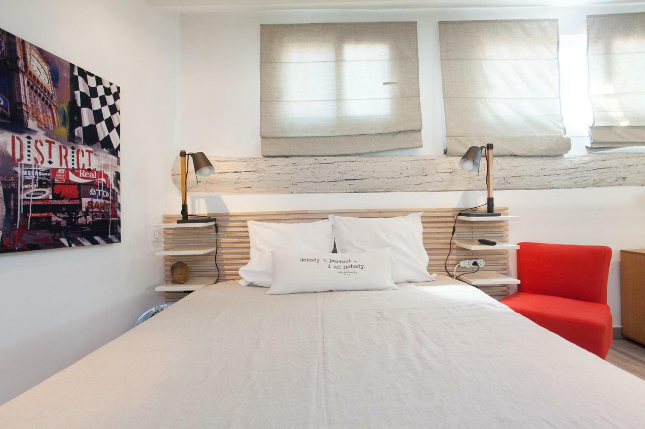 Superbe Appartement Loft Vieil Antibes Exteriör bild