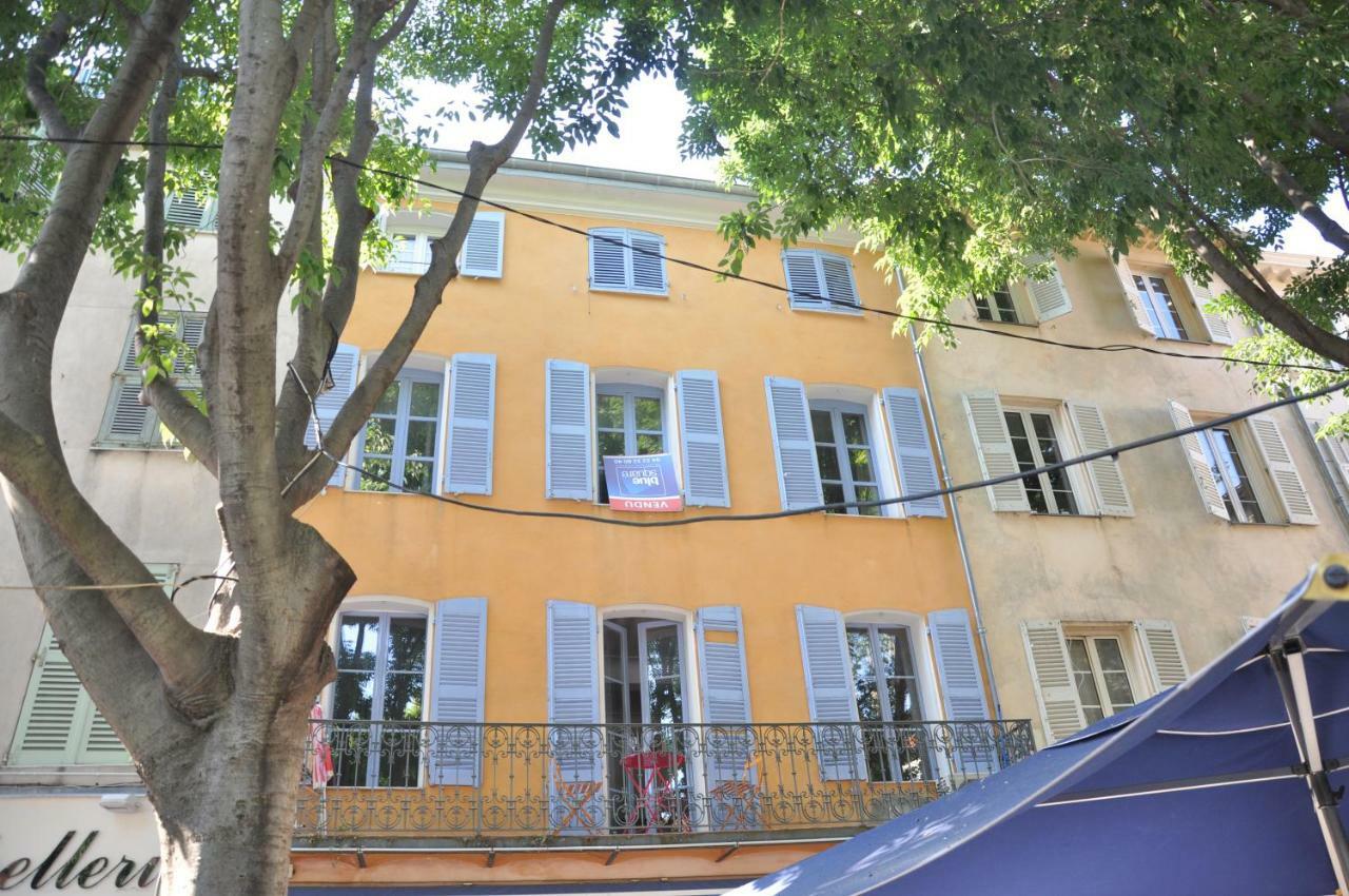 Superbe Appartement Loft Vieil Antibes Exteriör bild